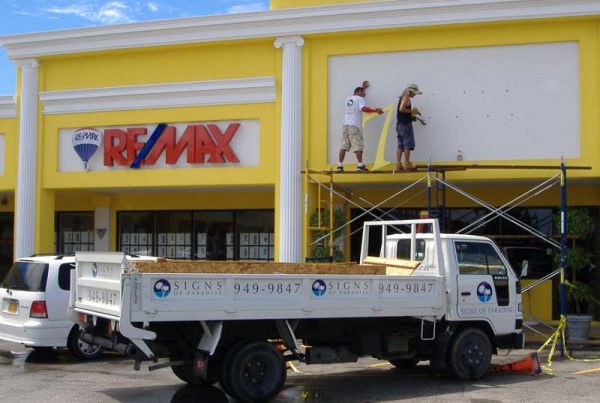 remax sign installation